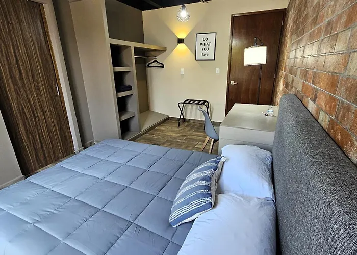 Apartment R08 Mid At Itesm Cem Full Services, Shared-kitchen, Fridge ,laundry, Smart Tv, Parking, Balcony Mexico City